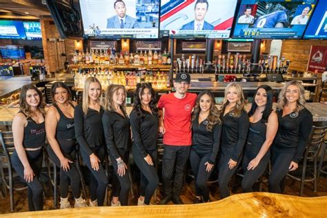 sports bar highlands ranch.